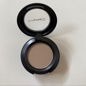 MAC Single Eyeshadow in Omega
